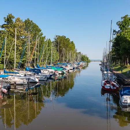 Homes In - Balaton 18356 * Balatonfenyves
